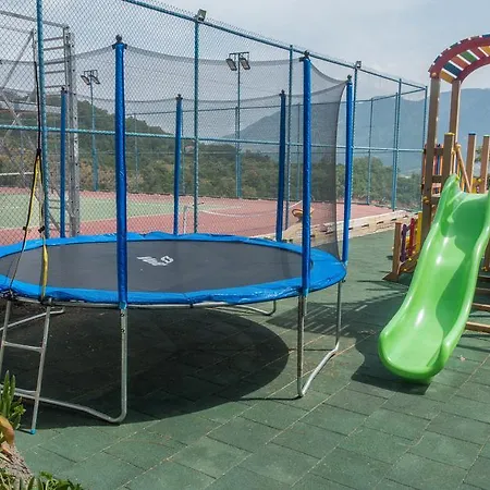 Villa Racket House *
